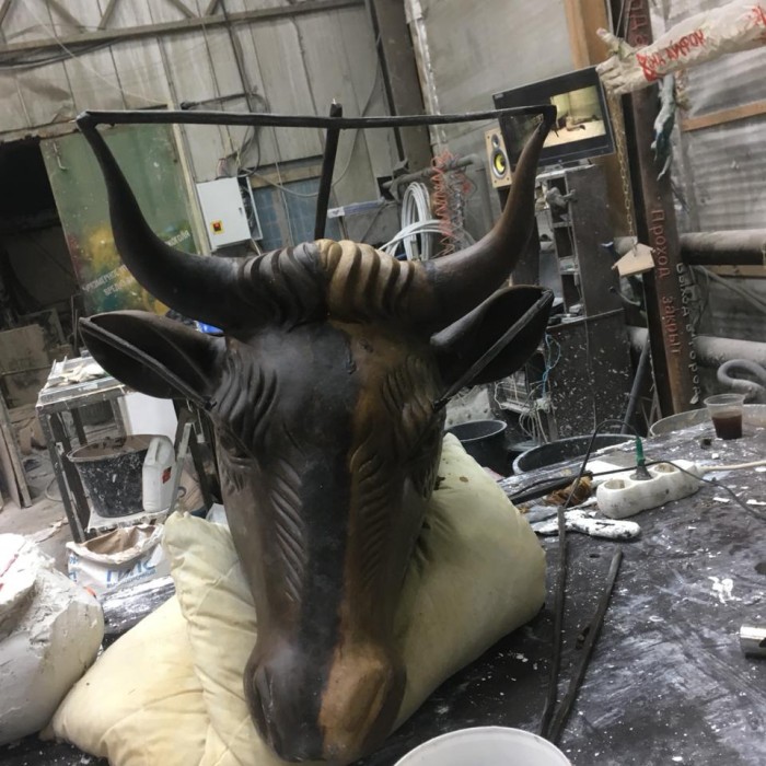 "One Very Expensive Bronze Cow Head Made in Moscow
Price One Million"
Bronze